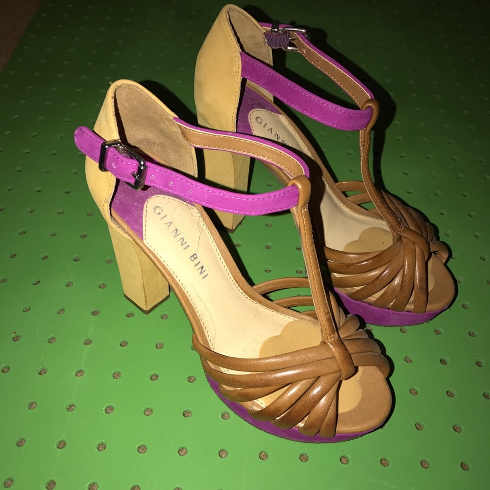 COPY - Gianni Bini Platform Heels